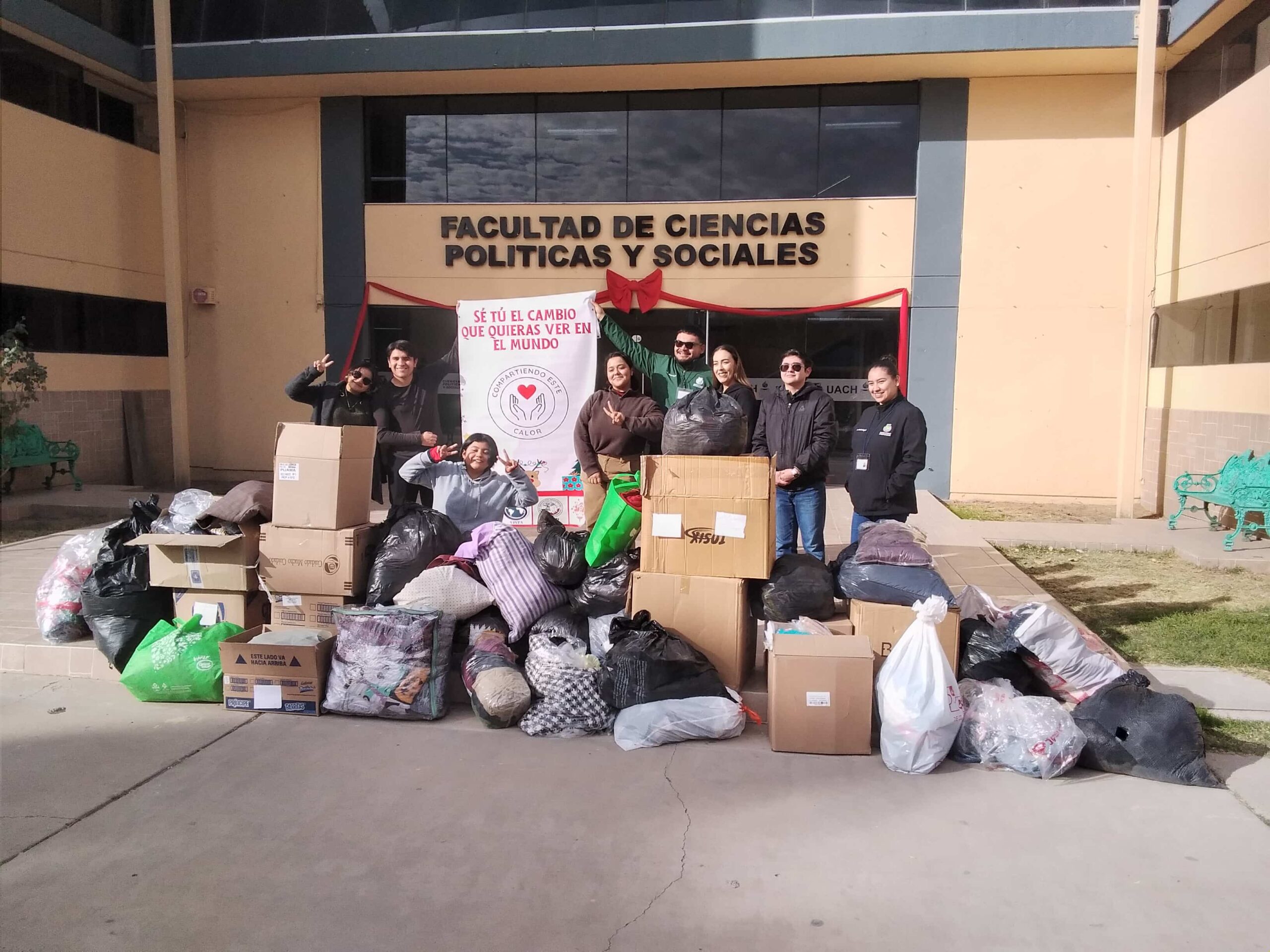 Estudiantes de la UACH llevan abrigo y esperanza a los más vulnerables