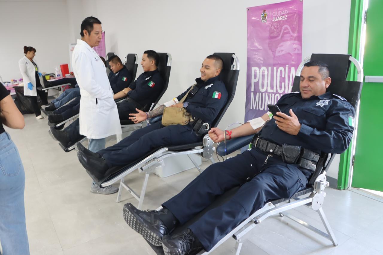 Participan agentes de la SSPM en campaña de donación de sangre