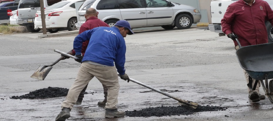 Atienden reportes de baches realizados por la ciudadanía