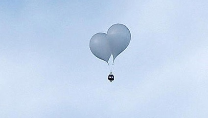 Envía Corea del Norte más globos con basura hacia Corea del Sur