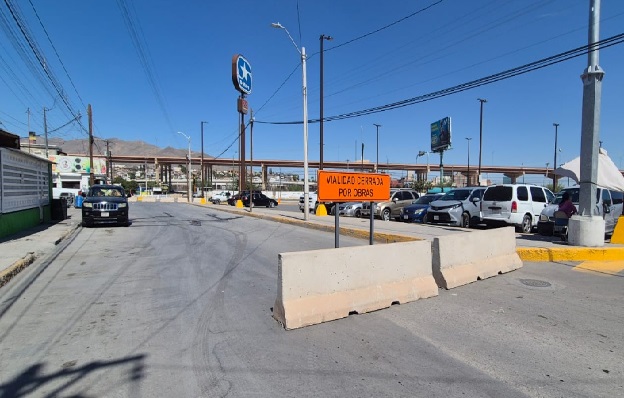 Cierran cruce de calles Cloro y Norzagaray por obras en colector de la JMAS