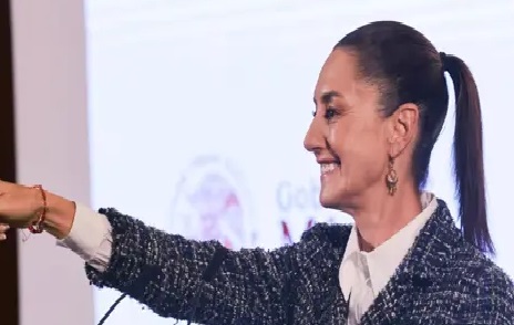 Lanza Claudia Sheinbaum advertencia a jueces: Reforma al Poder Judicial ya está en la constitución, es ley, y tienen que respetarla