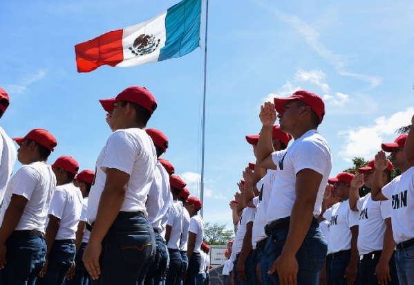 Exhortan a los jóvenes para que se inscriban en el Servicio Militar