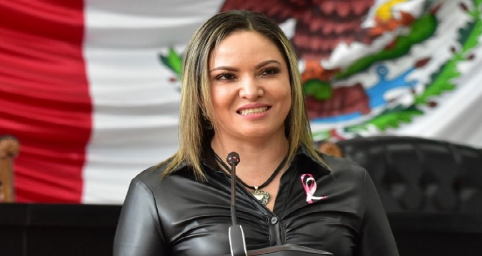 Pide Yesenia Reyes al Gobierno Federal incluir carreteras del noroeste de Chihuahua en el “Bachetón”